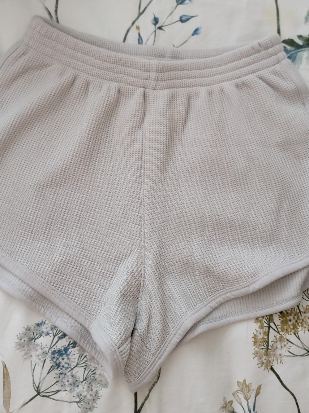 Light Gray Women's Waffle Knit Lounge Shorts Size S